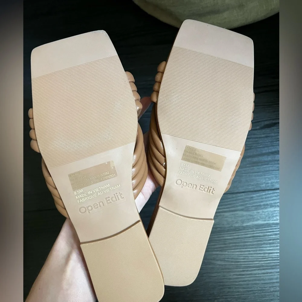 Open Edit Sandals - Picture 2 of 2